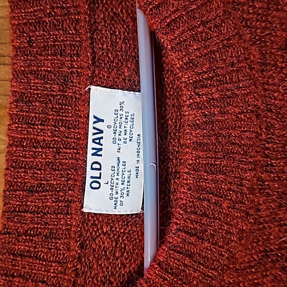 NWOT Old Navy Knit Pullover Sweater in Rusty Orange Crew Neck - Picture 2 of 4